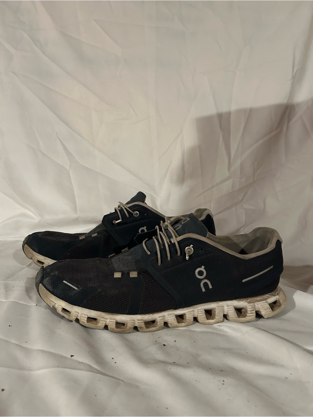 On Cloud Running Shoes Navy Blue (Size 11) - Picture 2 of 4